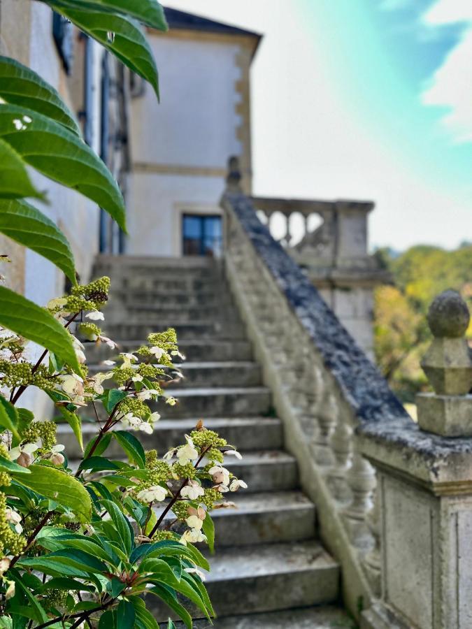 Hotel Richard Lequet Domaine Gastronomique Du Val D Atur Boulazac Isle Manoire Exterior foto